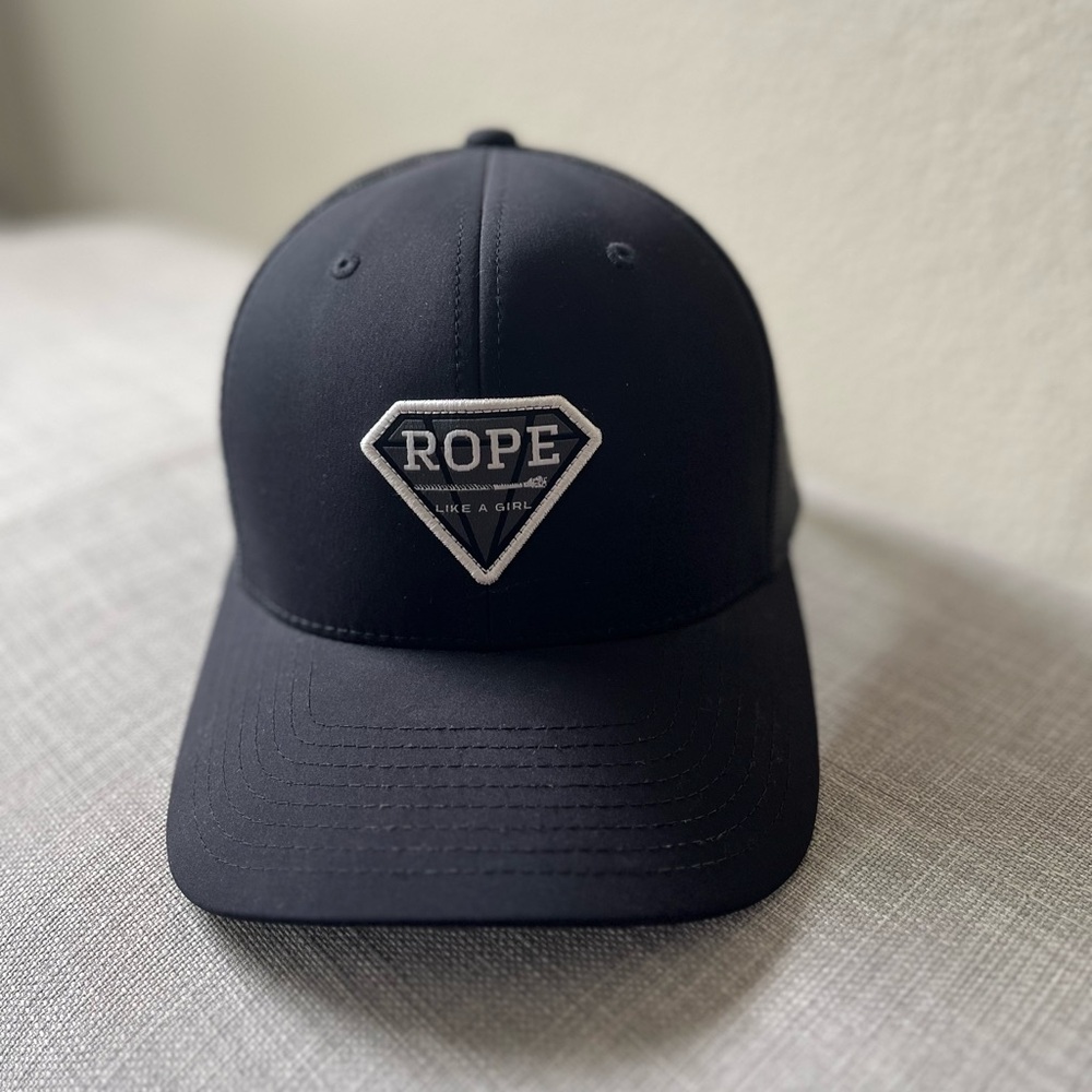 HOOEY WOMEN'S ROPE LIKE A GIRL DIAMOND PATCH TRUCKER CAP